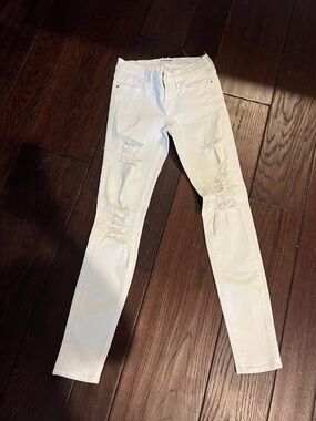 Frame Denim White Distressed Skinny Jeans